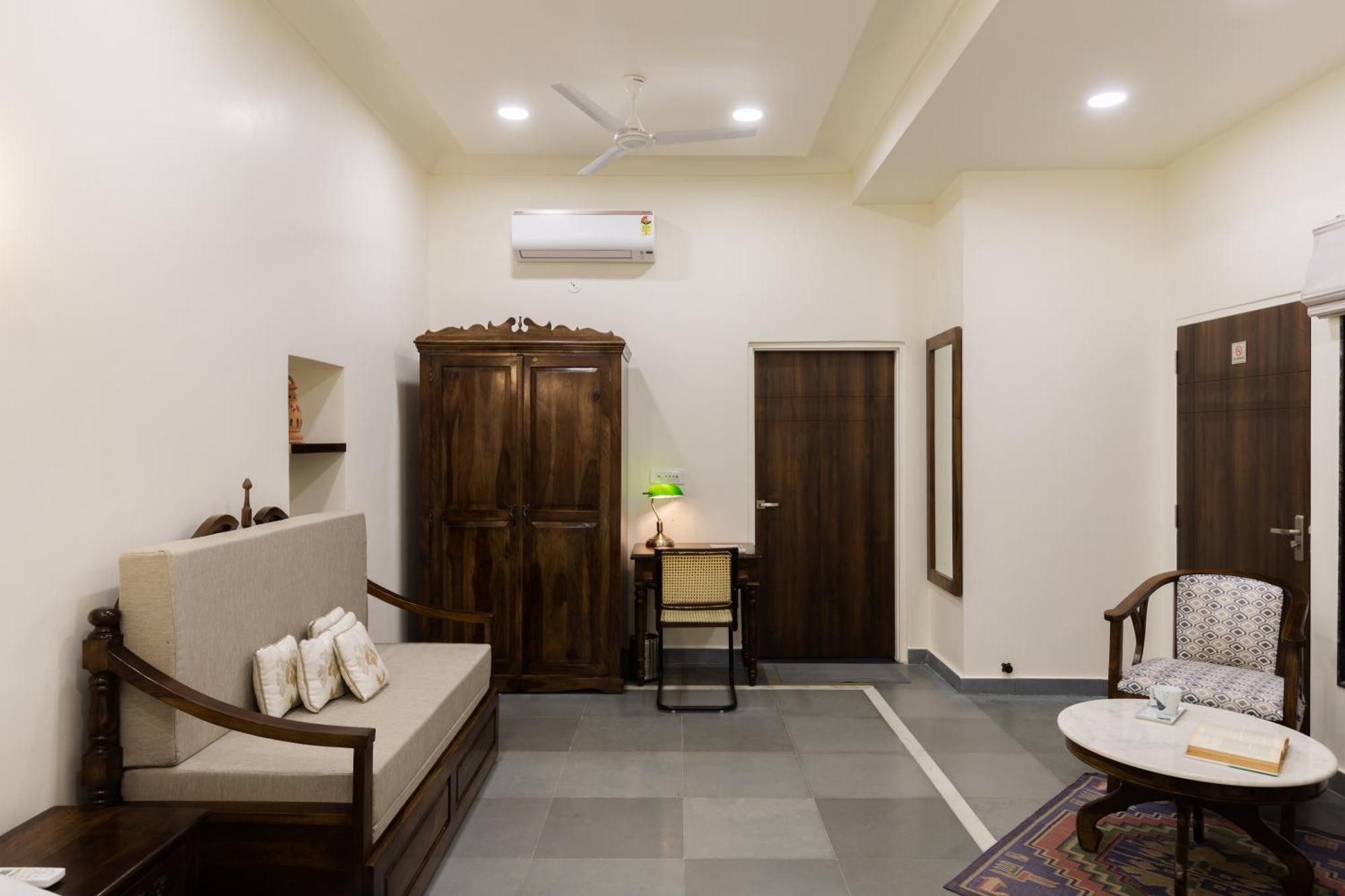 Heart Of The City Homestay By Rashmi ชัยปุระ ภายนอก รูปภาพ