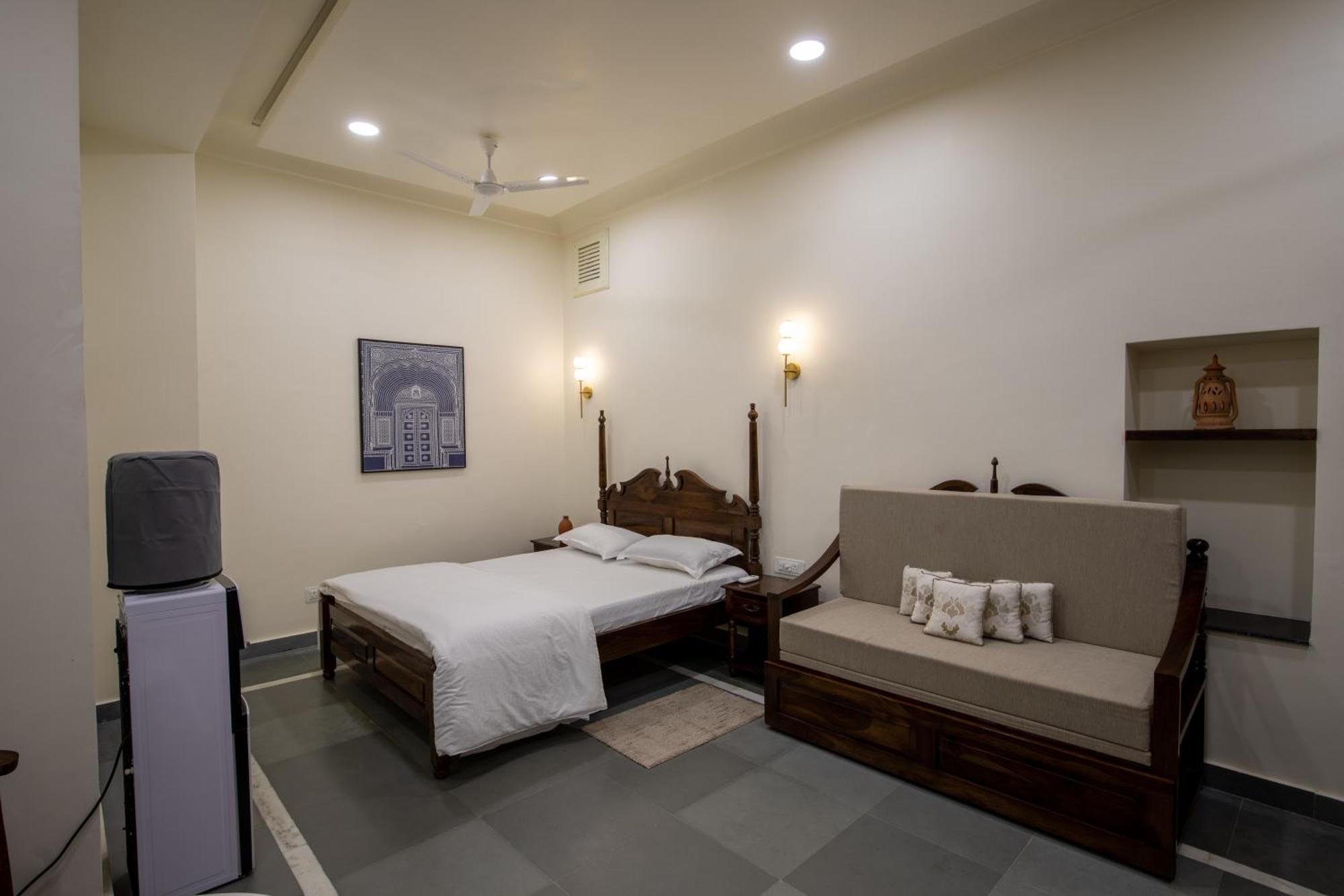 Heart Of The City Homestay By Rashmi ชัยปุระ ภายนอก รูปภาพ